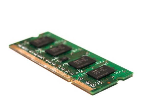 16GB DDR4 3200MHz SODIMM laptop RAM memory module | Khaleej Electronics Dubai